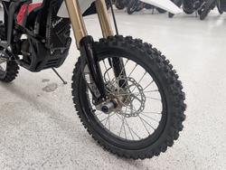 2025 Sur-ron 2025 Sur-ron ELECTRIC HYPER BEE White
