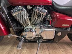 2005 Honda VT750C SHADOW RED