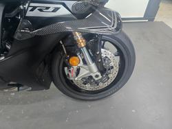 2025 Yamaha YZF-R1 Black