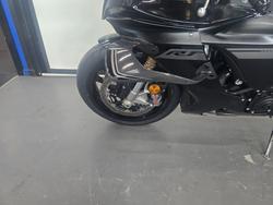 2025 Yamaha YZF-R1 Black