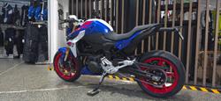2026 BMW Motorrad F 900 R BLUE