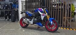2026 BMW Motorrad F 900 R BLUE