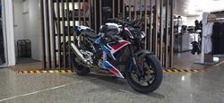 2026 BMW Motorrad M 1000 R WHITE