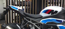 2026 BMW Motorrad M 1000 R WHITE