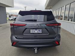 2022 Toyota Kluger GX