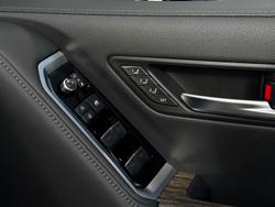 2026 Toyota Landcruiser Sahara FJA300R 4X4 Dual Range Crystal Pearl