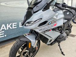 2026 BMW Motorrad R 1300 RS OPTION 719 Brooklyn Grey Metall