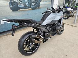 2026 BMW Motorrad R 1300 RS OPTION 719 Brooklyn Grey Metall