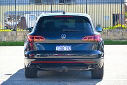 2020 Volkswagen Touareg V8 TDI R-Line