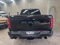 2025 RAM 1500 Limited Hurricane HO RamBox DT MY26 4X4 Dual Range Diamond Black