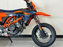 2026 KTM 690 SMC R SMC Orange