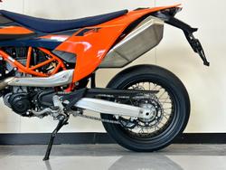 2026 KTM 690 SMC R SMC Orange