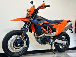 2026 KTM 690 SMC R SMC Orange