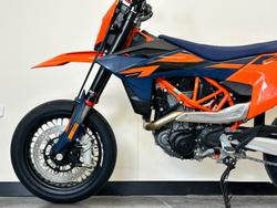 2026 KTM 690 SMC R SMC Orange