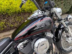 2010 Yamaha XVS650 V-STAR CUSTOM Black