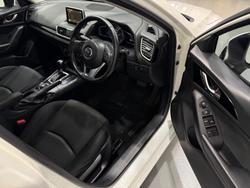 2014 Mazda 3 Maxx