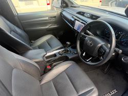 2025 Toyota Hilux Rogue 48V