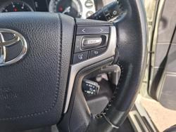 2017 Toyota Landcruiser VX
