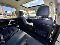 2017 Toyota Landcruiser VX