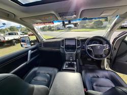 2017 Toyota Landcruiser VX