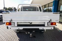 2022 Toyota Hilux SR5