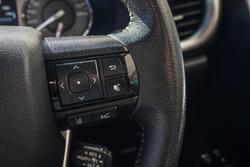 2022 Toyota Hilux SR5