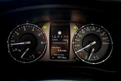 2022 Toyota Hilux SR5