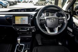2021 Toyota Hilux SR5