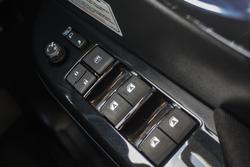 2021 Toyota Hilux SR5