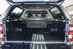 2021 Toyota Hilux SR5