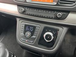 2022 LDV G10 +