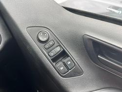 2022 LDV G10 +