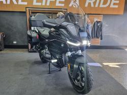 2026 BMW Motorrad R 1300 RT TRIPLE BLACK BLACK STORM METALLIC