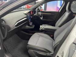 2026 Renault Scenic E-Tech techno long range No Series Pearl White