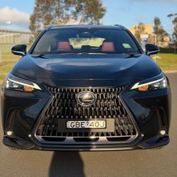 2026 Lexus NX 450h+ Luxury