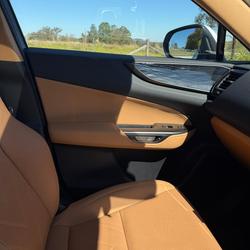 2026 Lexus NX 450h+ Luxury