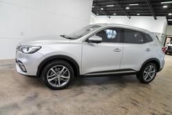 2021 MG HS Essence