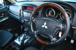 2013 Mitsubishi Pajero Exceed