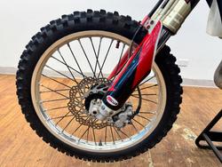2016 Honda CRF450R RED