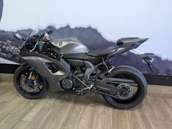 2024 Yamaha YZF-R7LA GREY