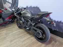2024 Yamaha YZF-R7LA GREY