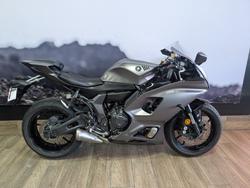 2024 Yamaha YZF-R7LA GREY
