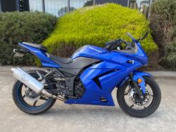Kawasaki Ninja 250R (EX250)