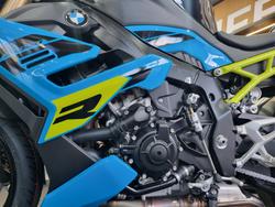 2026 BMW Motorrad S 1000 R Bluefire/Mugiallo Yellow