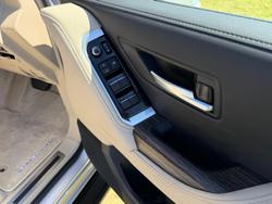 2023 Toyota Landcruiser VX