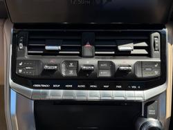 2023 Toyota Landcruiser VX