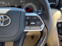 2023 Toyota Landcruiser VX