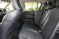 2025 Toyota Hilux SR5