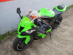 2011 Kawasaki ZX-10R (ZX1000 NINJA) GREEN