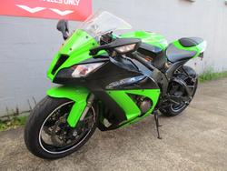 2011 Kawasaki ZX-10R (ZX1000 NINJA) GREEN